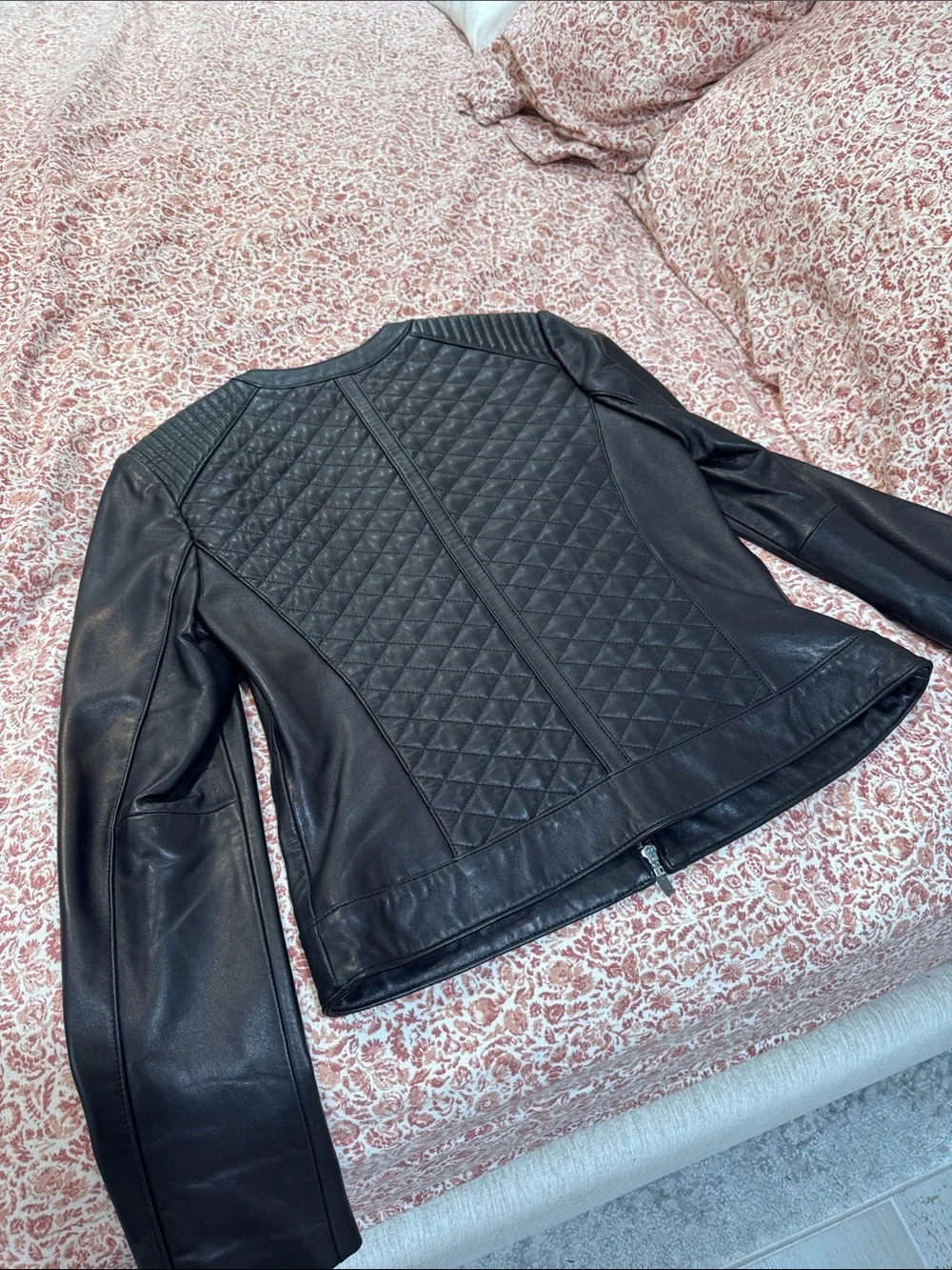 Beautiful moto jacket - Picture 3 of 3